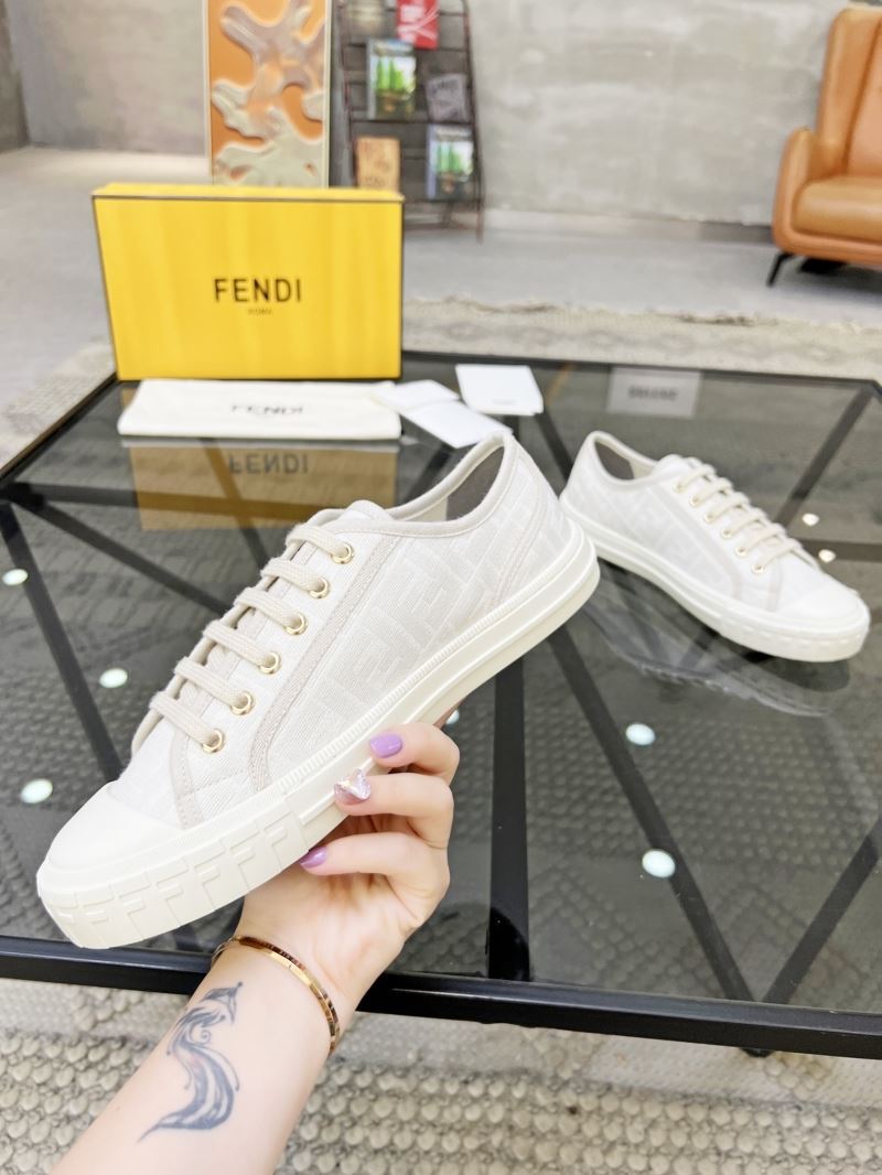 Fendi Low Shoes